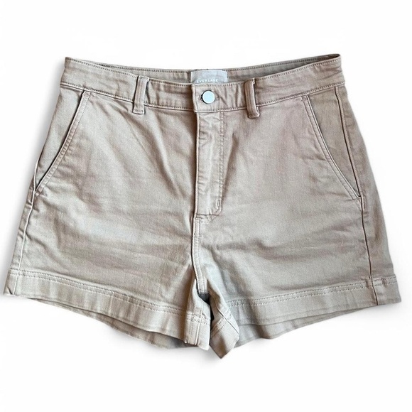 Everlane Pants - Everlane High-waisted khaki cotton shorts
